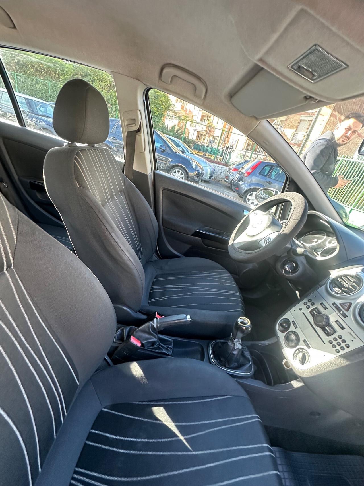 Opel Corsa 1.2 80CV 5 porte GPL-TECH Edition