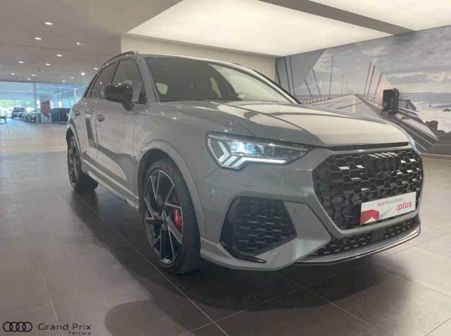 AUDI RS Q3 quattro S tronic