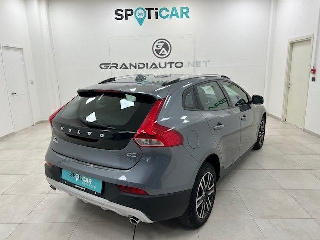 VOLVO V40 II - Cross Country 2.0 d2 my19