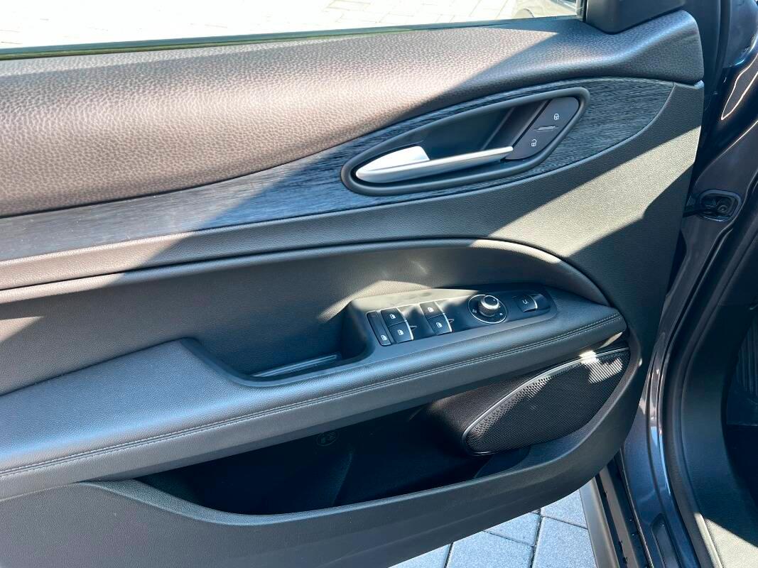 Alfa Romeo Stelvio 2.2 t Business rwd 160cv auto