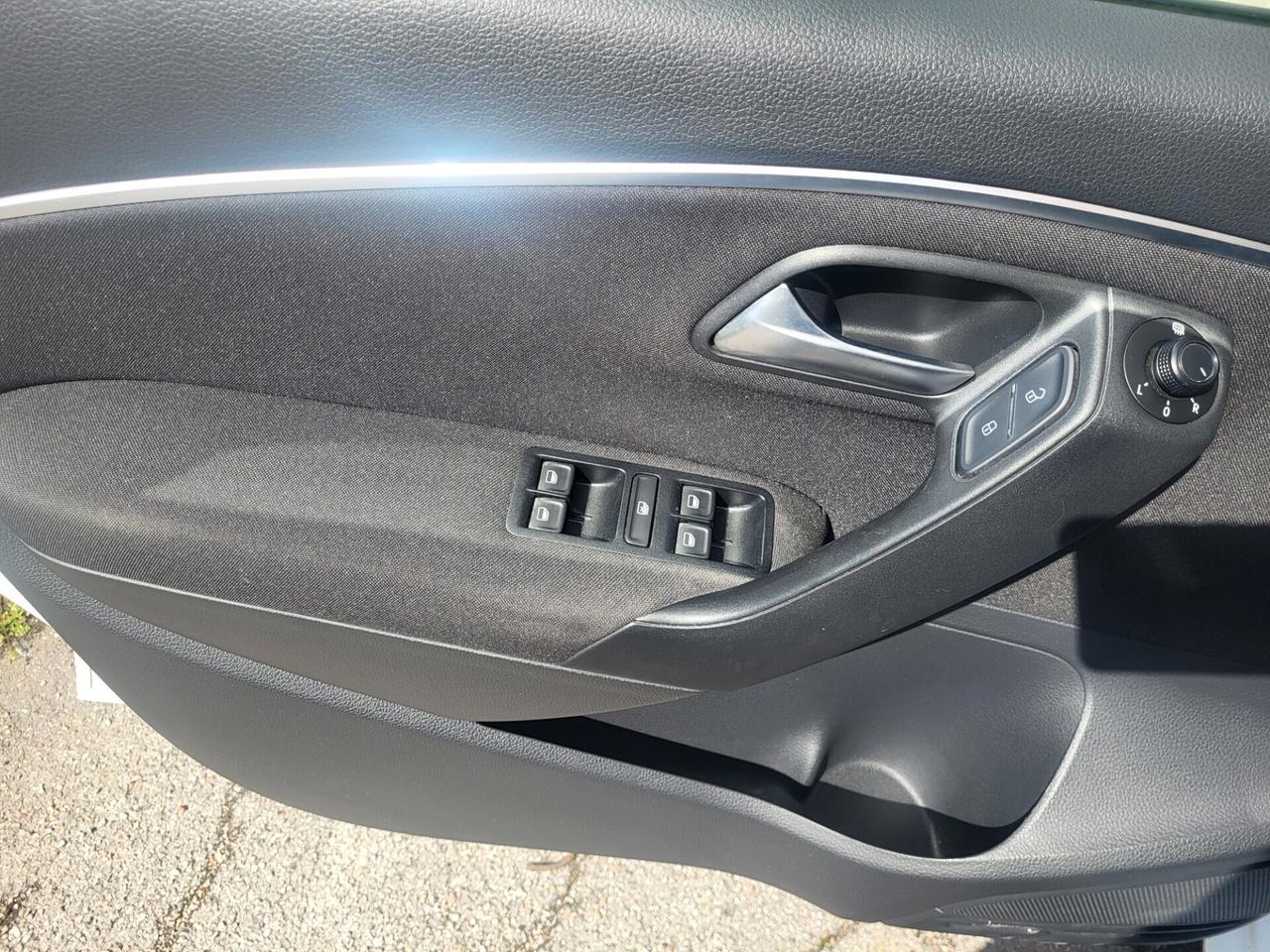 VOLKSWAGEN POLO 1,0 MPI-EURO 6-UNICA PROPRIETARIA