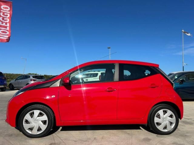 Toyota Aygo 1.0 x-business 5p