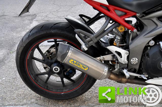 TRIUMPH Speed Triple R 1050