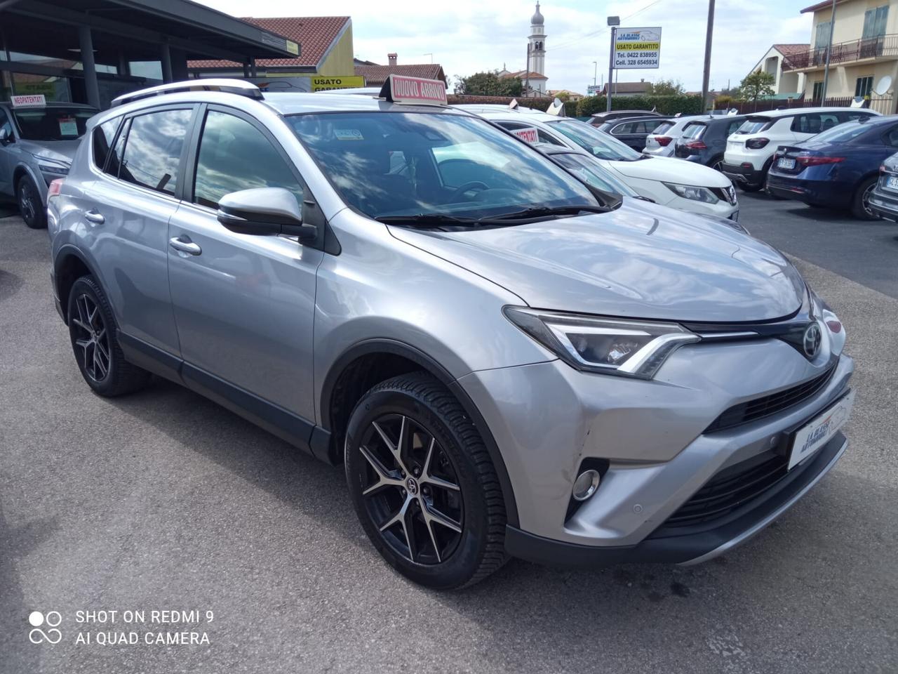 Toyota RAV 4 RAV4 2.0 D-4D 2WD Style