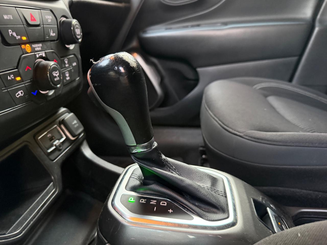 Jeep Renegade 1.6 Mjt DDCT 120 CV S