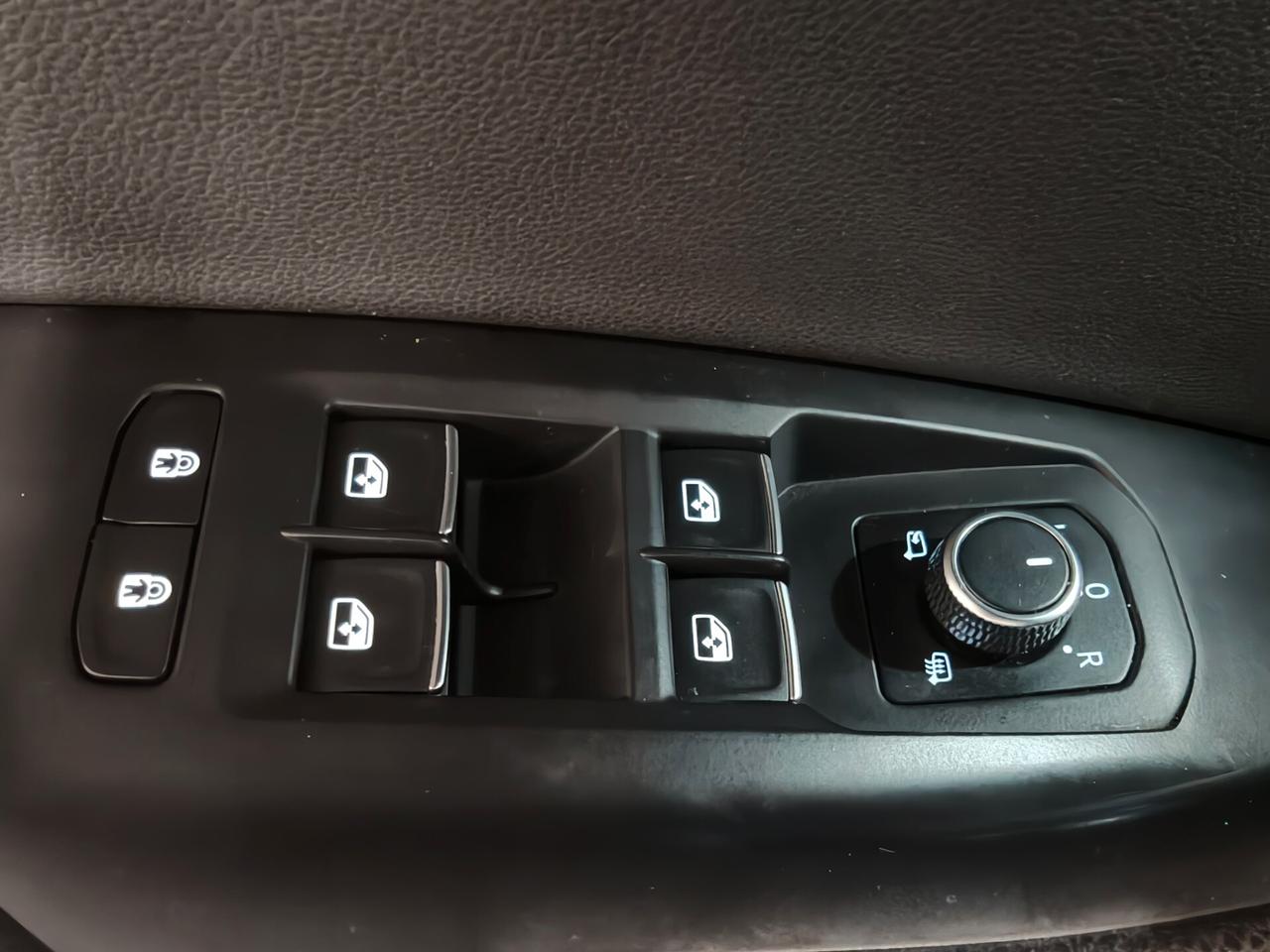 Volkswagen Touareg 3.0 V6 TDI Black Style Gancio Traino Iva