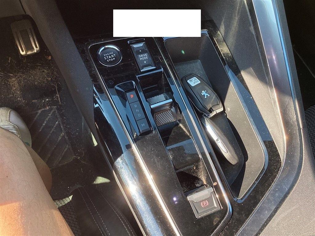 PEUGEOT 5008 1.5 BLUEHDI 131CV EAT8 SeS 7POSTI GT ( FARI LED - I-COCKPIT - CRUISE - NAVI - MIRROR - PDC - TELECAMERA POST. - CERCHI 18 )