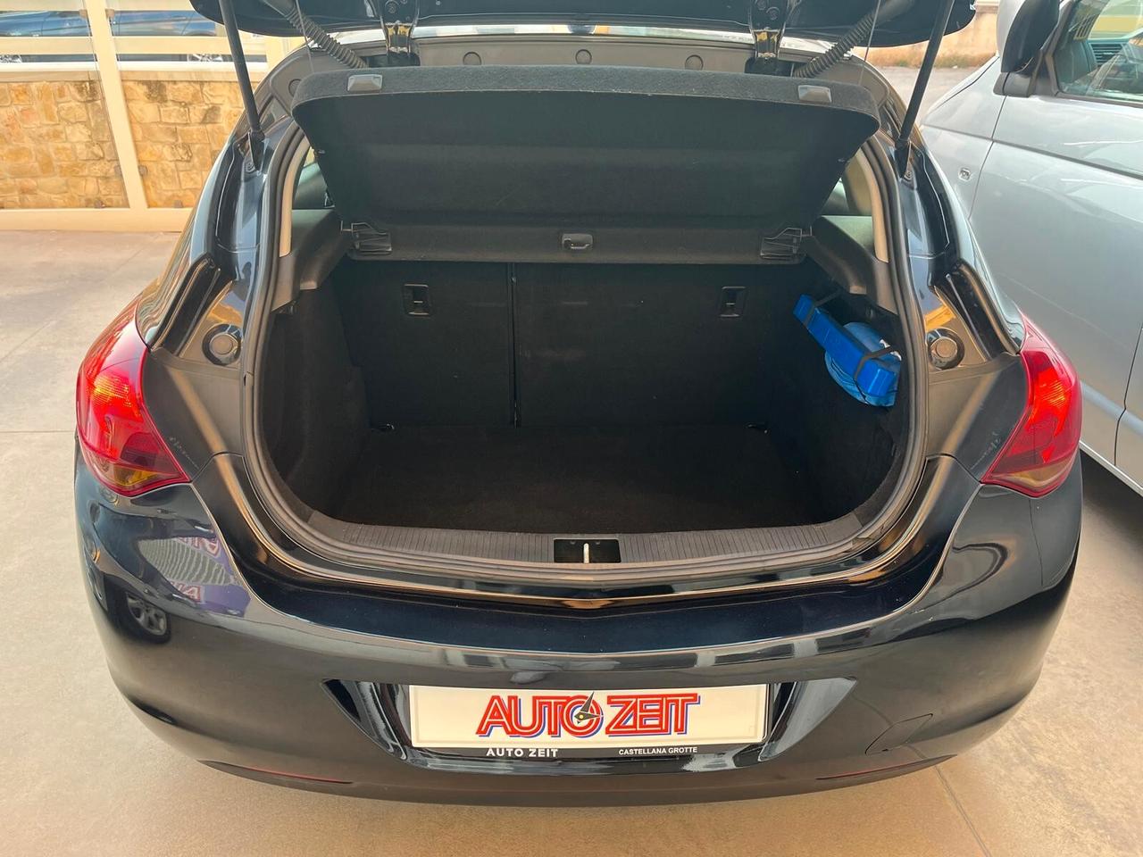 Opel Astra 1.7 CDTI 110CV 5 porte Cosmo