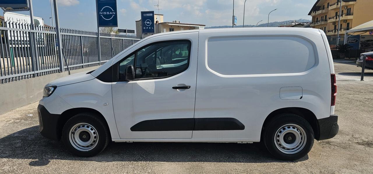 Peugeot Partner KM ZERO 2026 HDi 100 CV