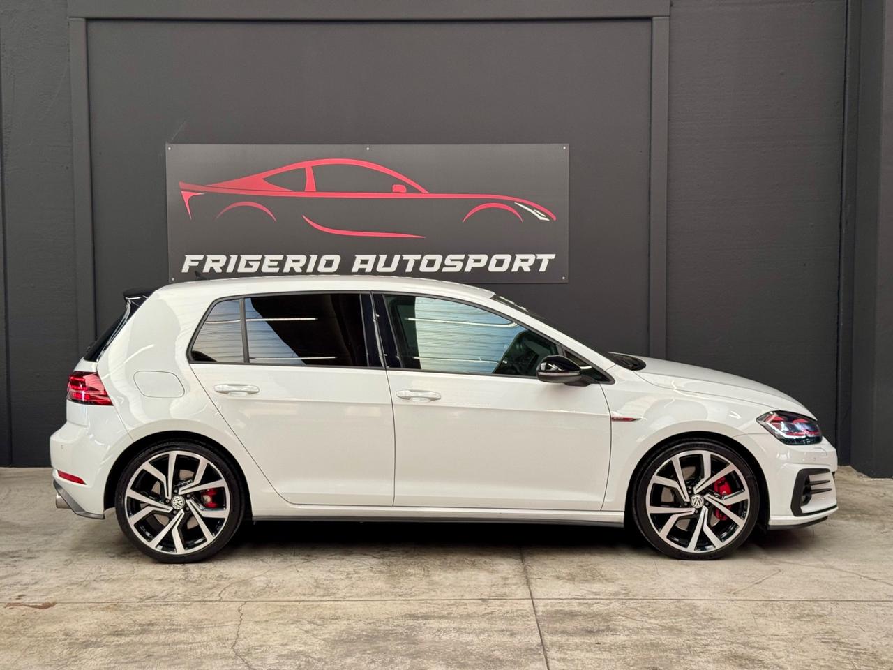 Volkswagen Golf GTI Performance 2.0 245 CV TSI DSG 5p. BMT