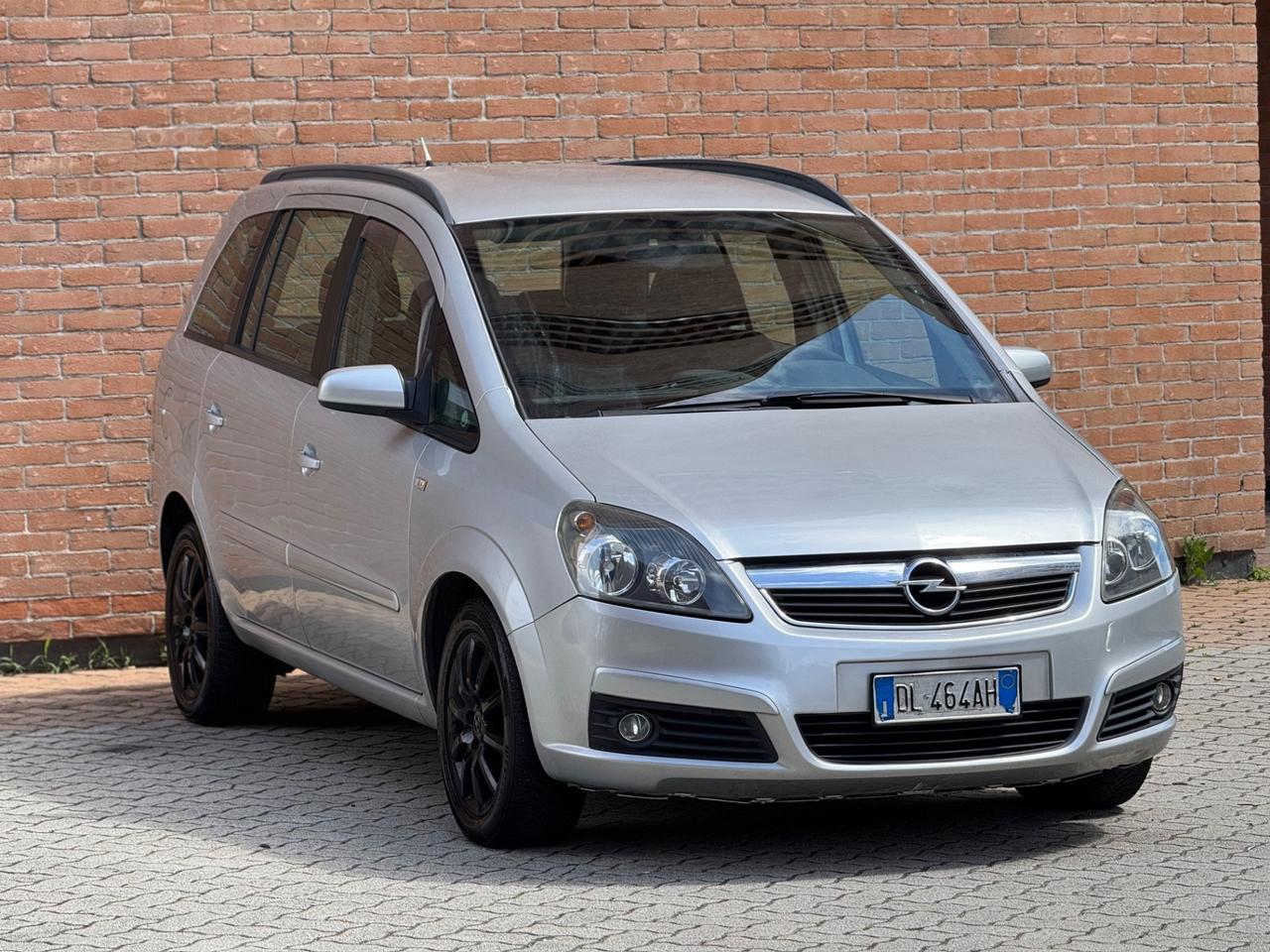 Opel Zafira 1.6 16V ecoM 94CV Cosmo
