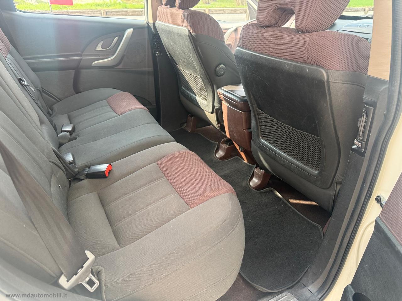 MAHINDRA XUV500 2.2 16V FWD W6 7 POSTI