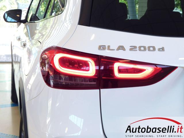 MERCEDES-BENZ GLA 200 D PREMIUM 8G-DCT 150CV, PACCHETTO LUXURY