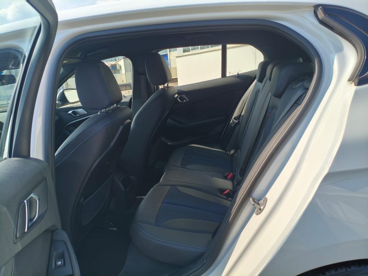 BMW Serie 1 (F40) 116d 5p. Msport