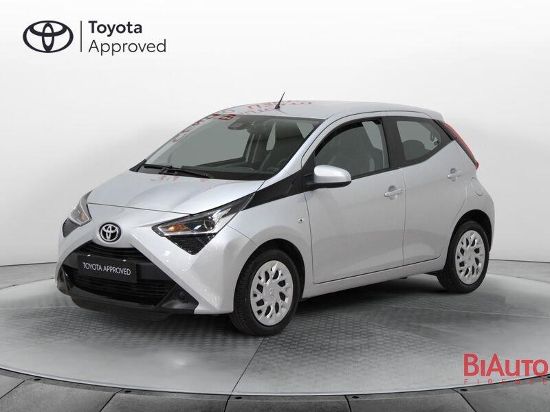 Toyota Aygo Aygo 5p 1.0 x-play 72cv