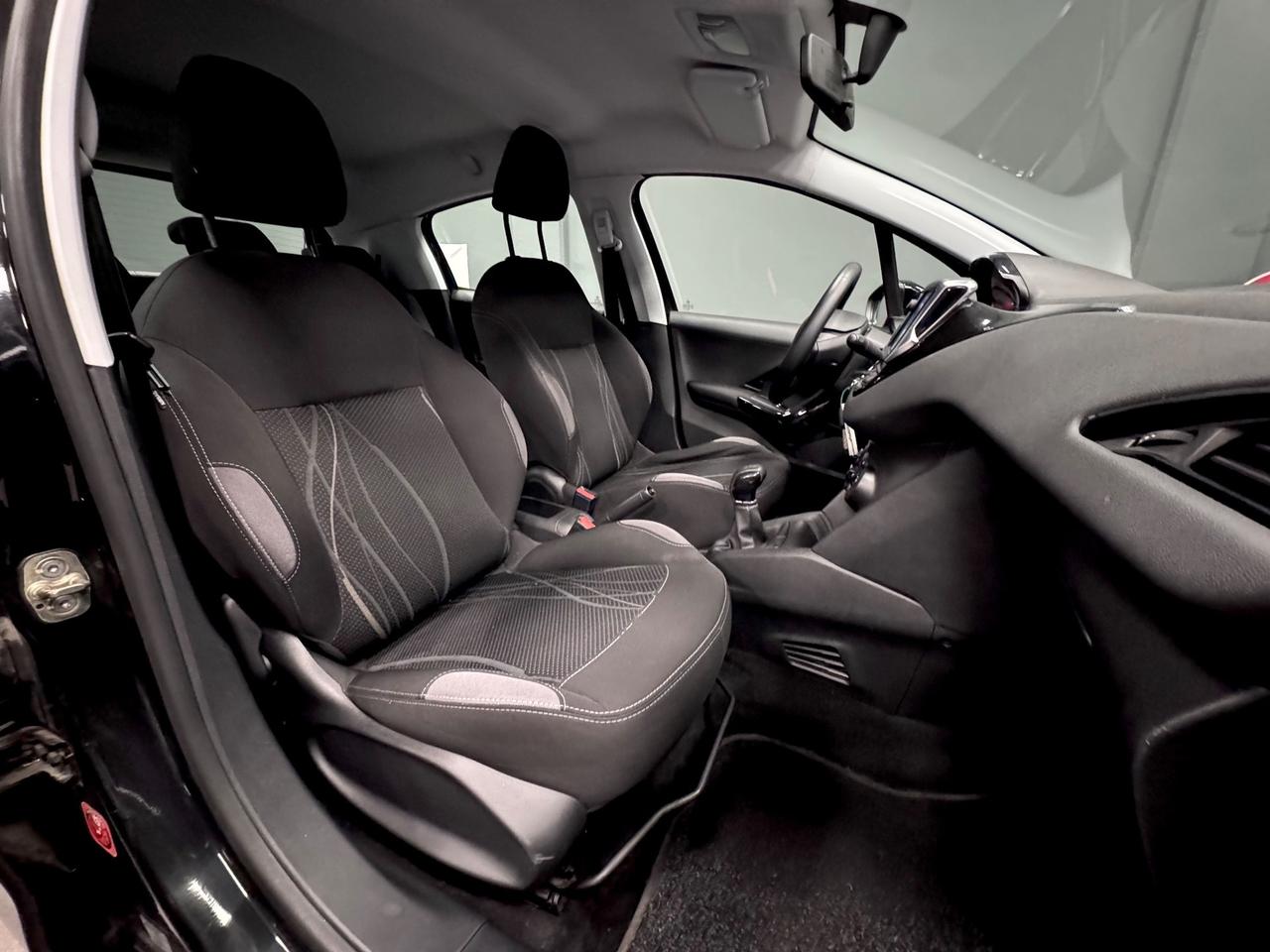 Peugeot 208 1.2 VTi 82 CV 5 porte Active