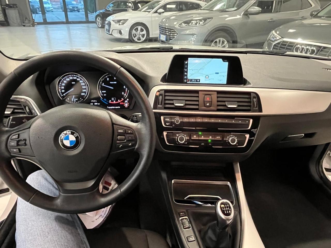 Bmw 118 118d 5p. Business