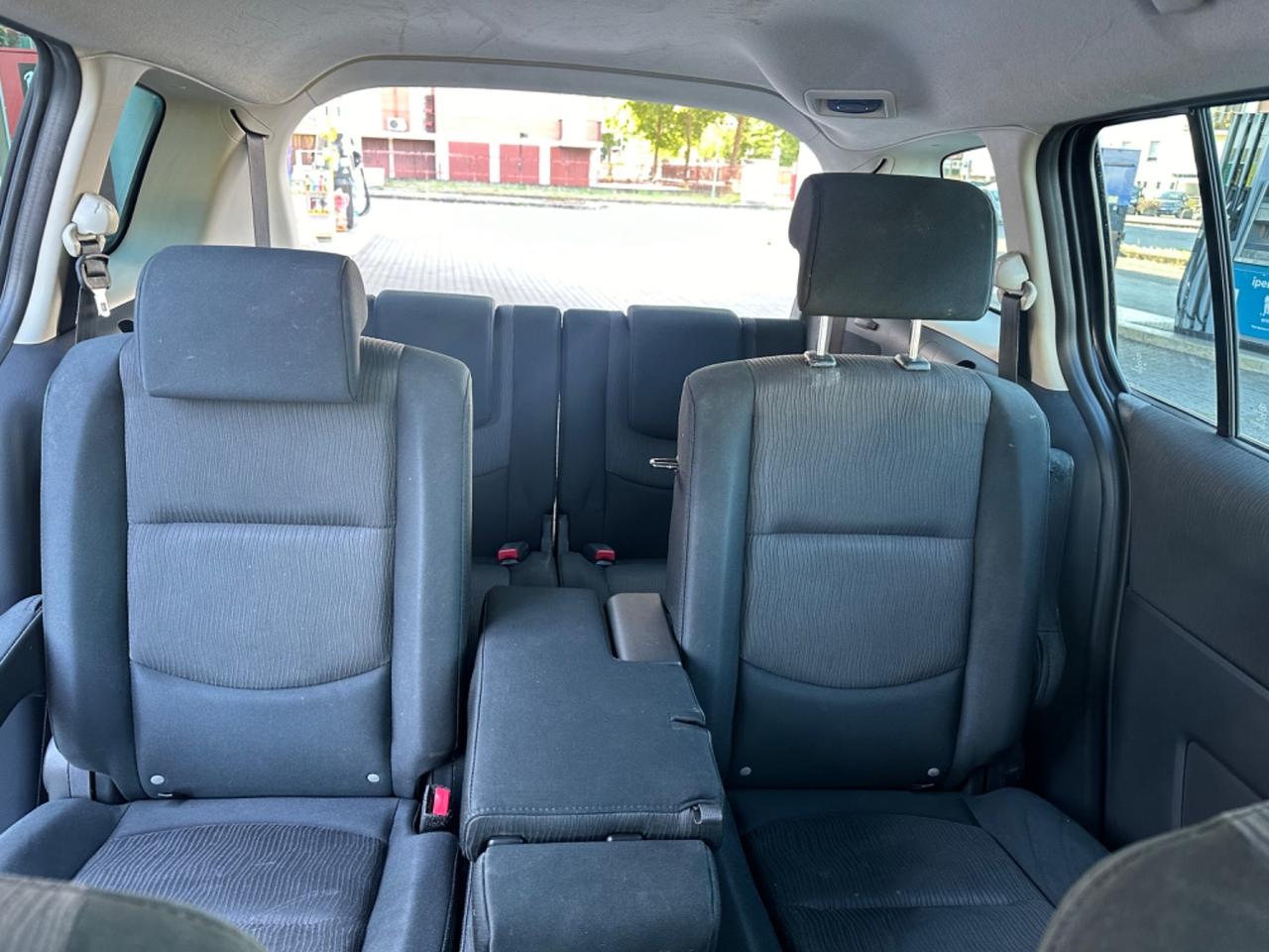 MAZDA 5 BENZINA 7 POSTI NEOPATENTATI
