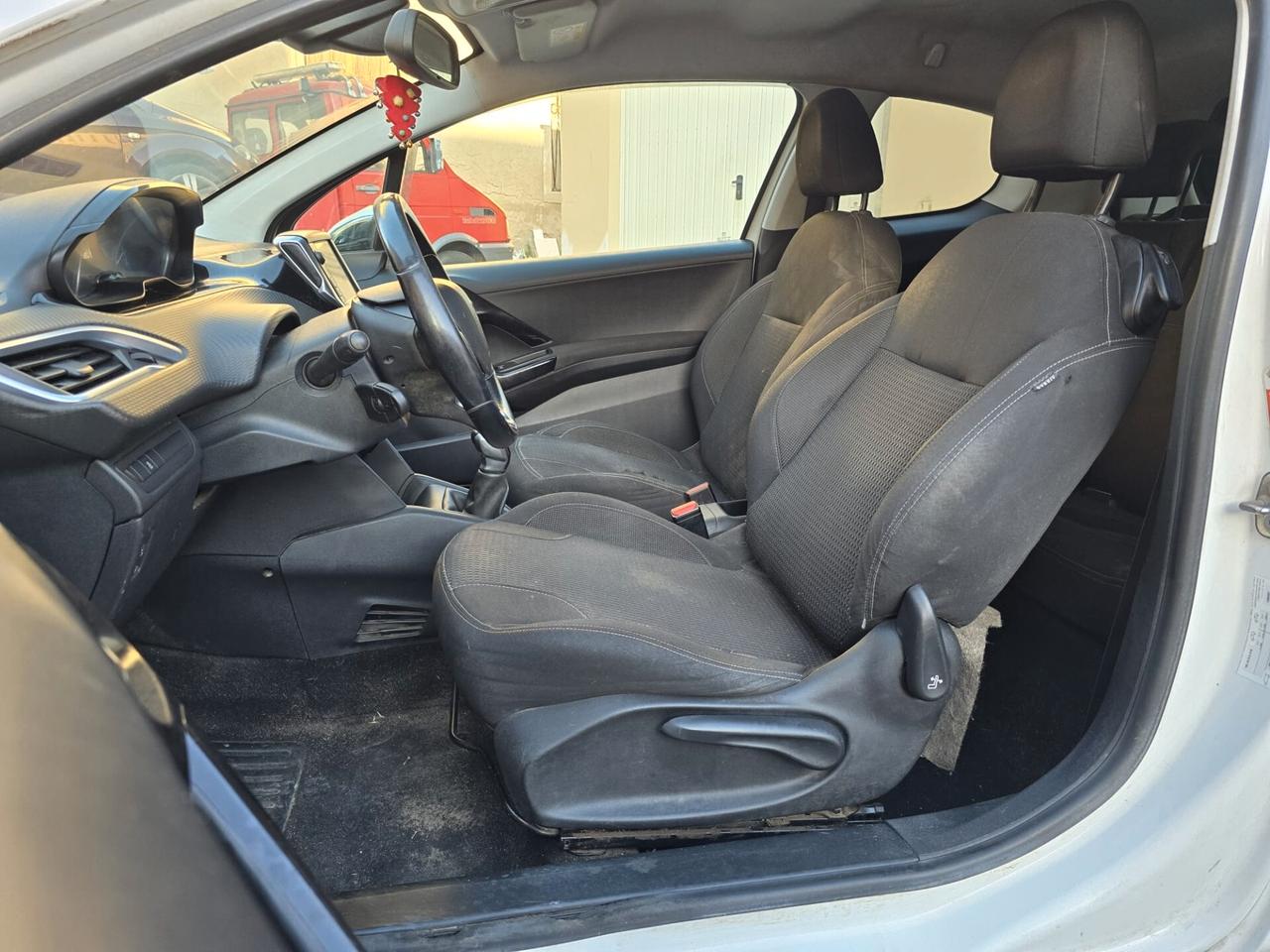 Peugeot 208 BlueHDi 100 3 porte GT Line