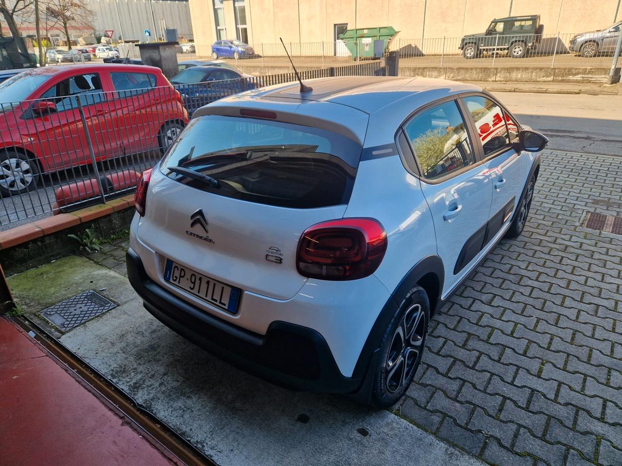 Citroen C3 3A SERIE PURETECH 83 S&S SHINE