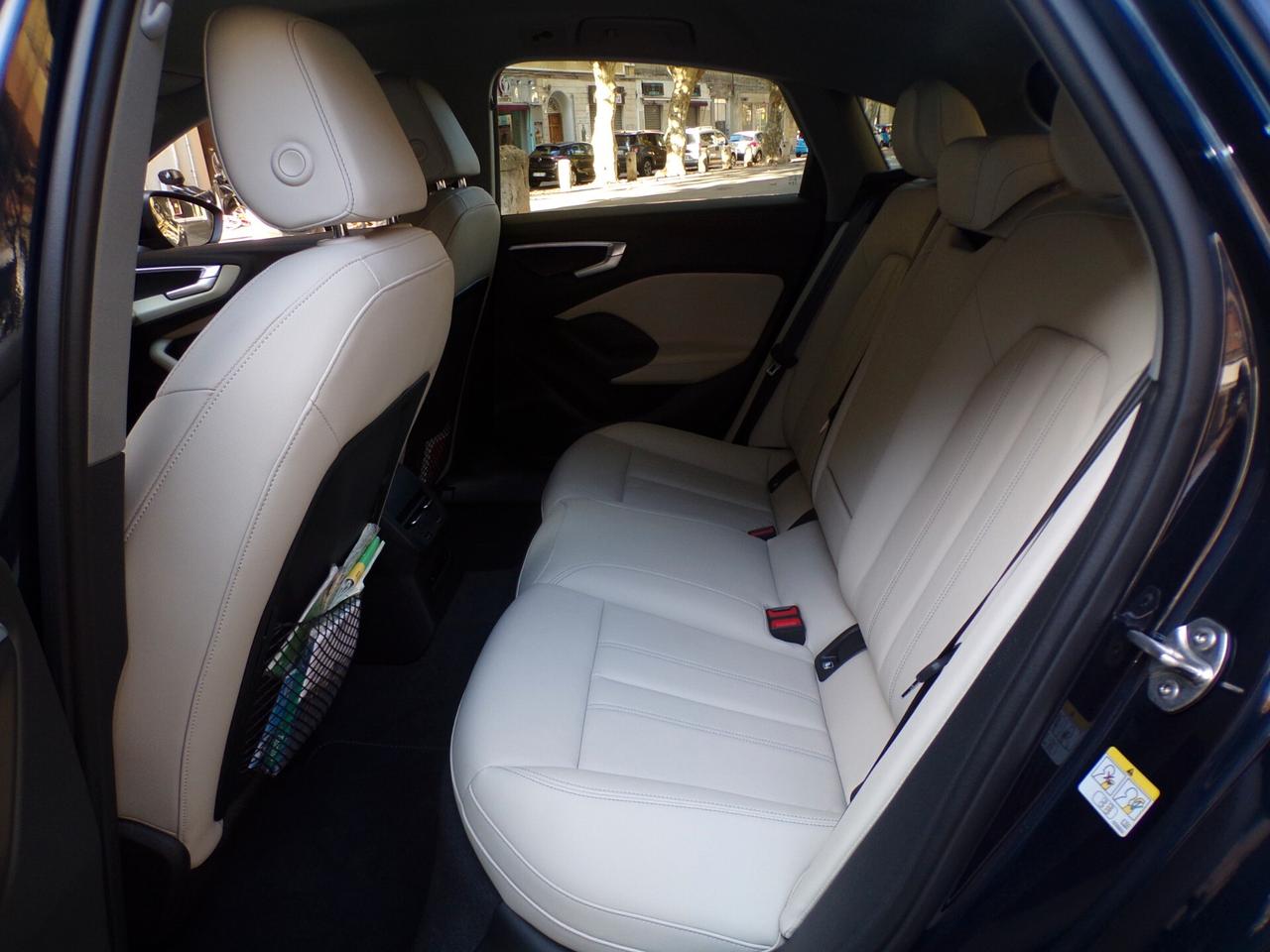 AUDI A5 SEDAN 2.0 TDI MHEV QUATTRO S-LINE BLACK EDITION DEL 2025 CON 19.000 KM
