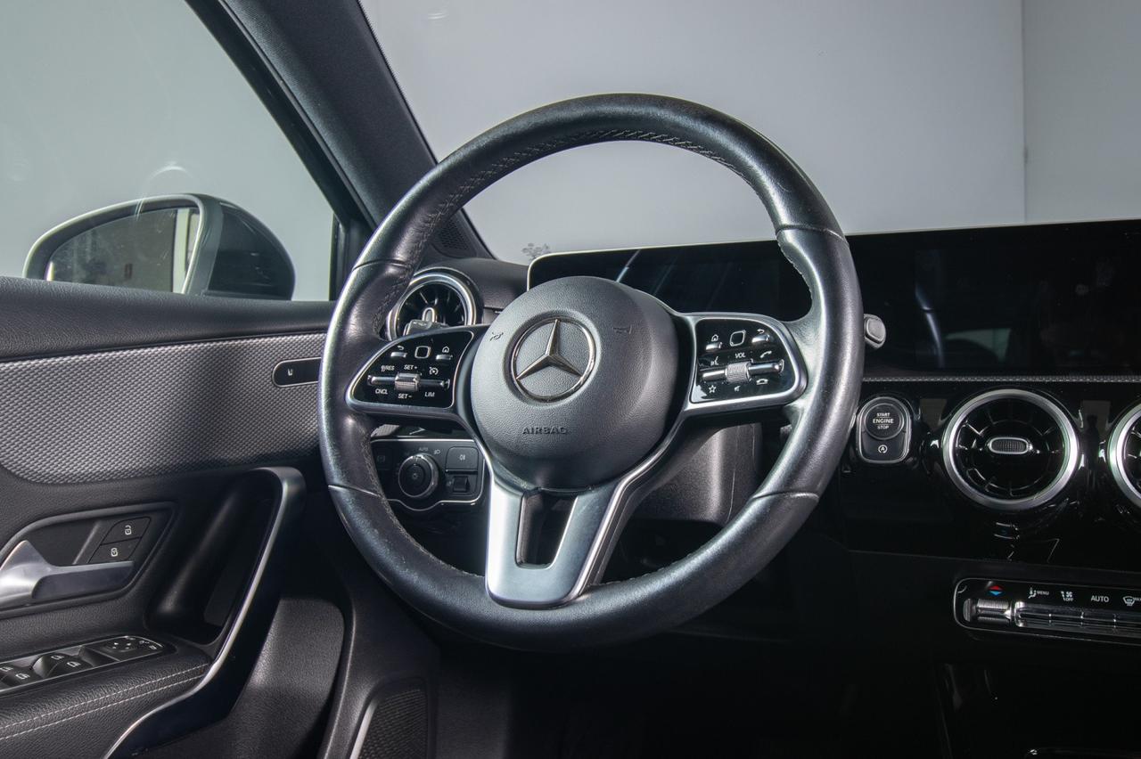 Mercedes-Benz A 180 D Sport Auto 116cv