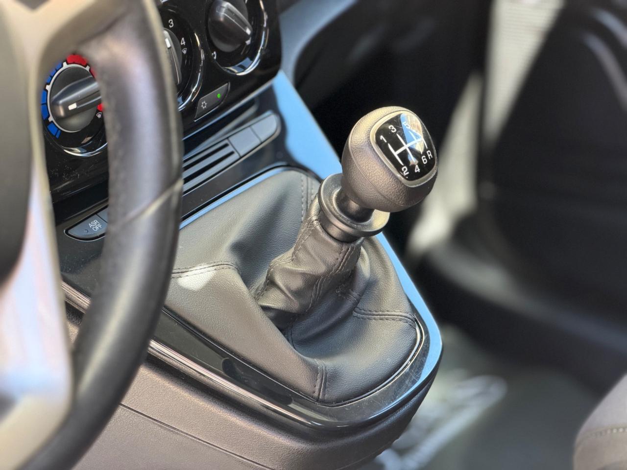 Lancia Ypsilon 1.0 FireFly 5 porte S&S Hybrid Ecochic Gold