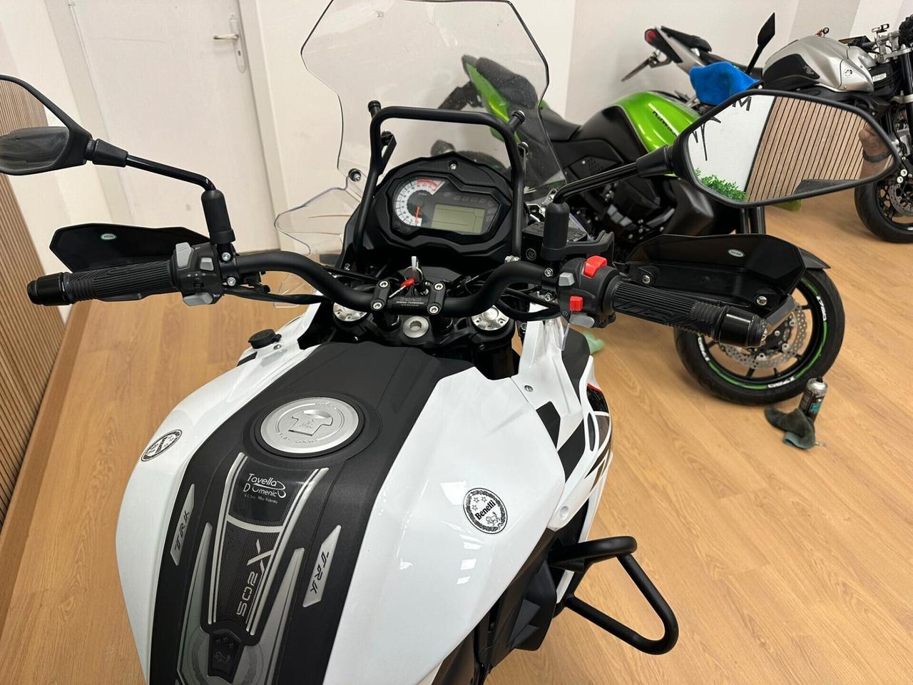 BENELLI TRK 502 X TRK502X + SET 3 VALIGE 2024