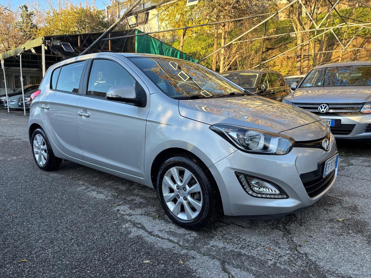 Hyundai i20 1.2 5p. km 52000 - OK Neopatentati