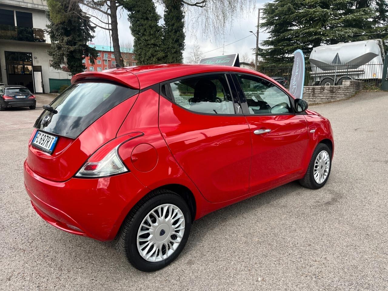 Lancia Ypsilon 1.2 69 CV 5 porte