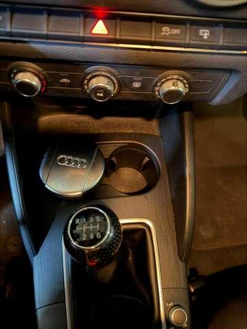 Audi A3 Sportback 1.6 tdi Ambition