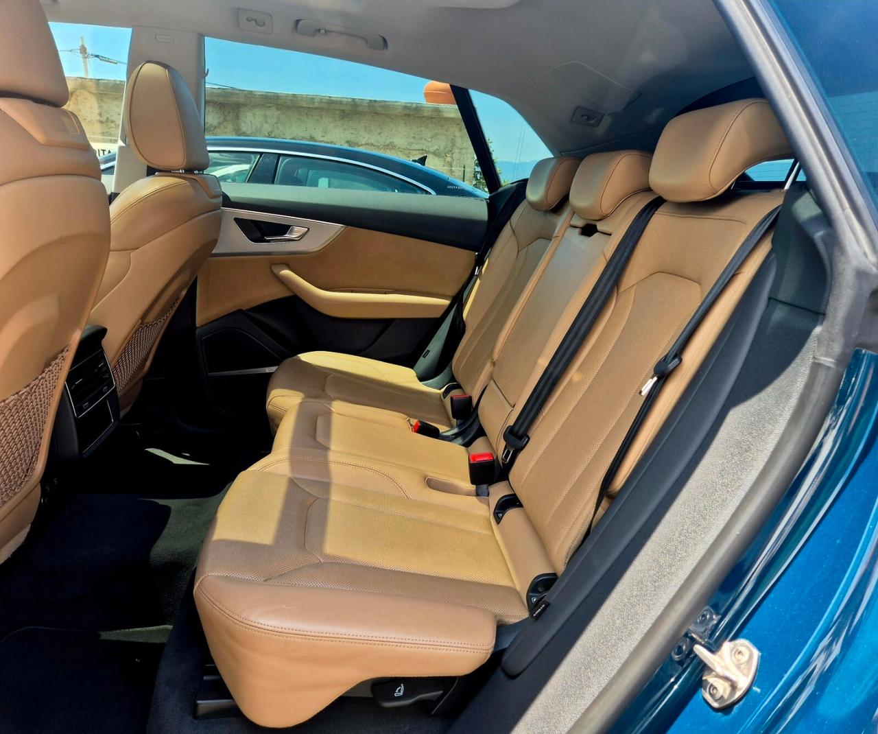 Audi Q8 50 TDI 286 CV quattro Tetto apribile