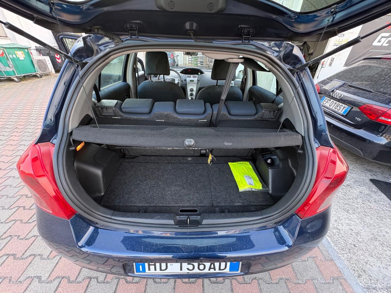 Toyota Yaris 1.0 5 porte Sol