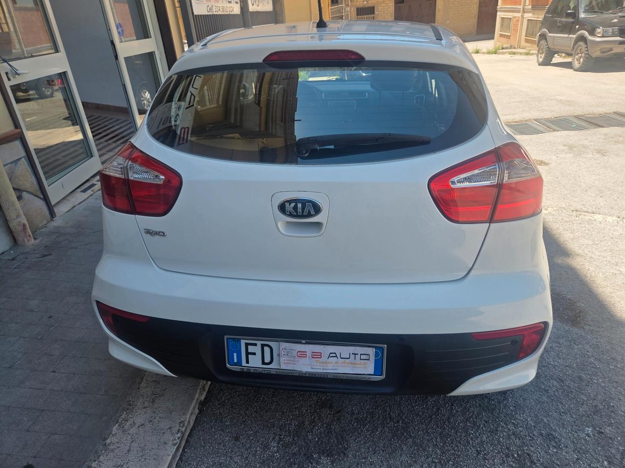 KIA RIO 1.2 BENZINA 83 CV ANNO 2016 KM 110000 CERTIF