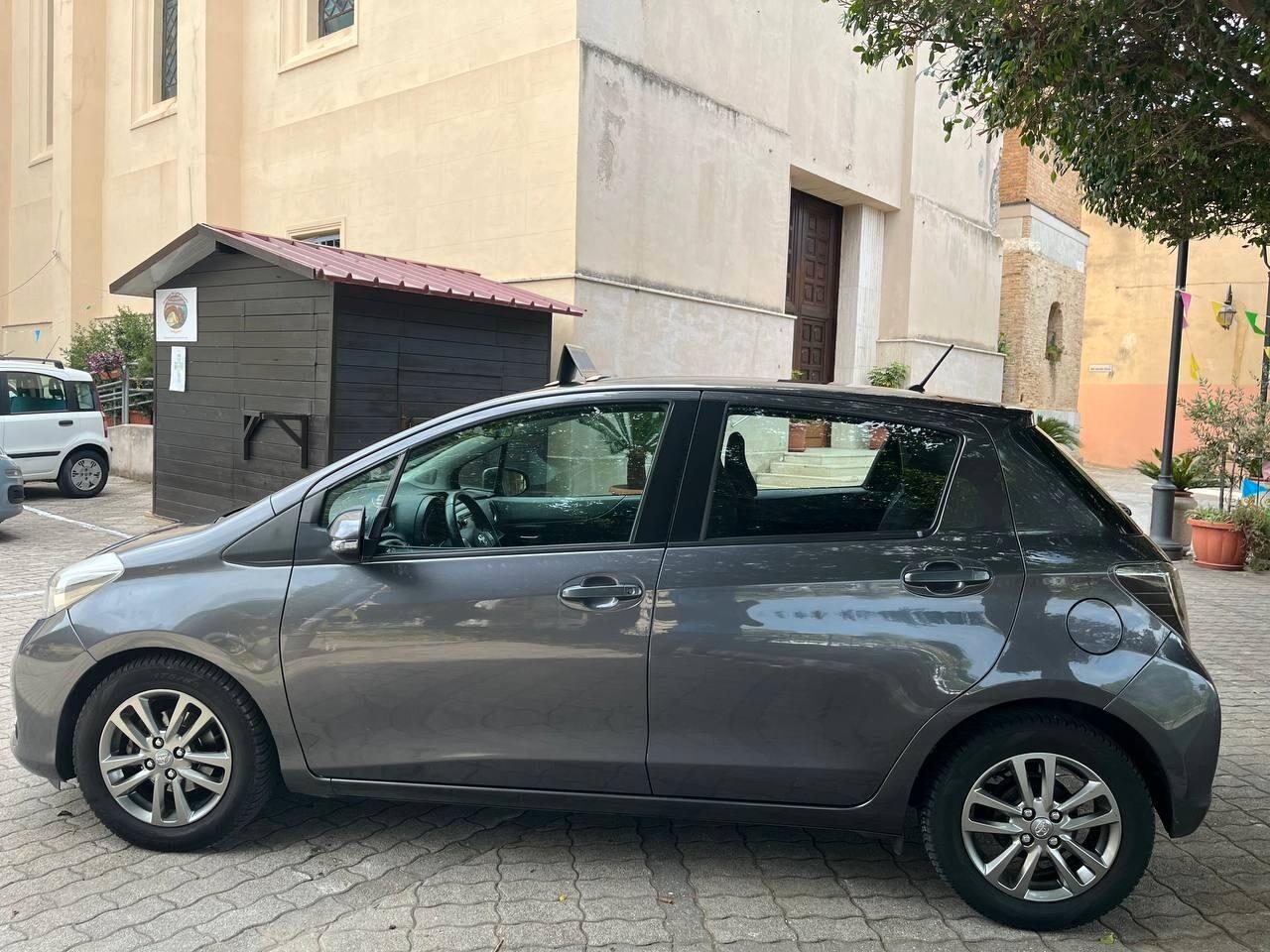NUEW ARRIVO TOYOTA MODELLO YARYS 5 PORTE1,4 DIESEL CV 90 KW 66