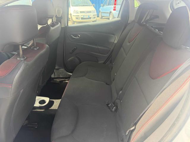 RENAULT Clio 1.2 75CV 5 porte Live senza nessun lavoro da fare