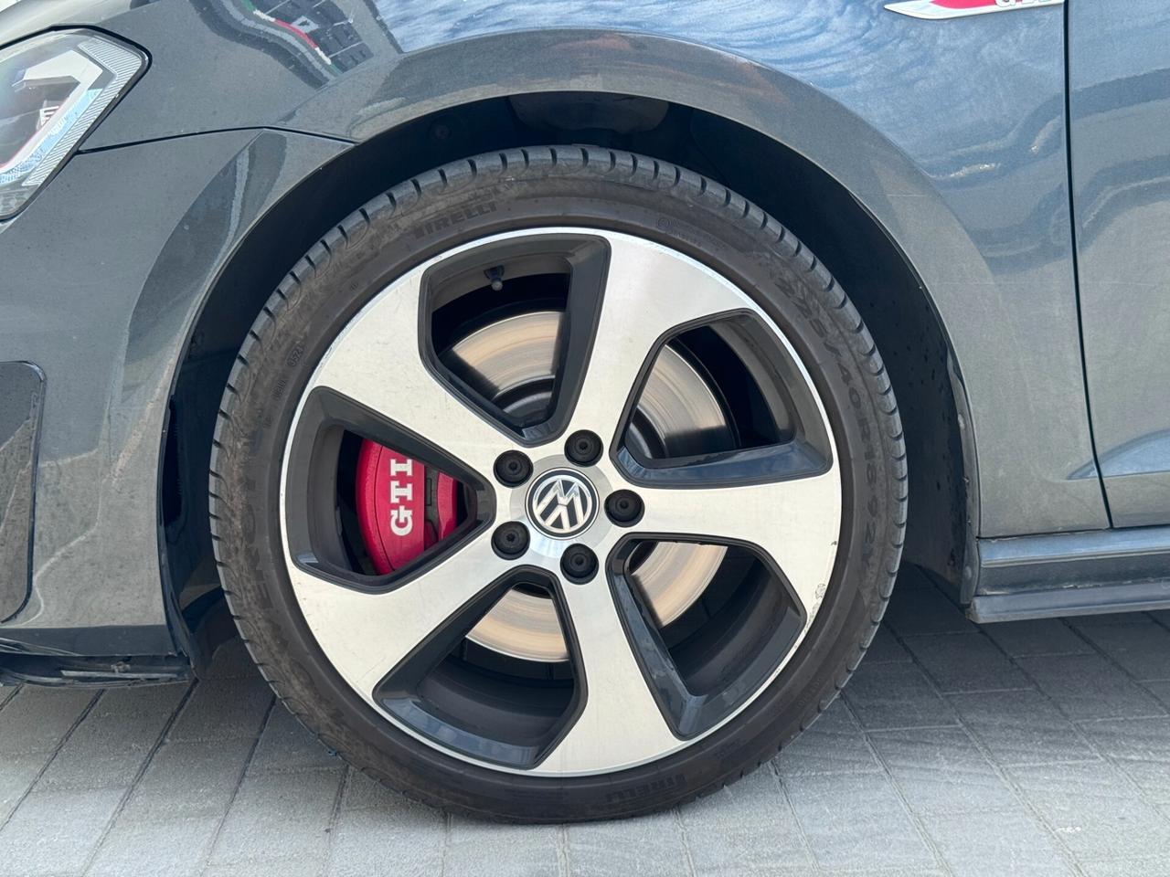 Volkswagen Golf GTI Performance 2.0 TSI DSG 5p. BlueMotion Technology