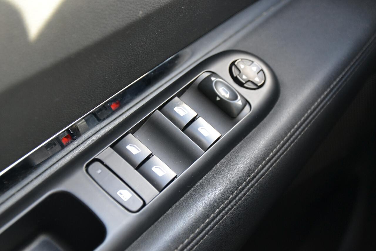 Peugeot 3008 1.6 HDi 120CV ALLURE **EURO6B**NAV+PEL+TETTO+RCAM+