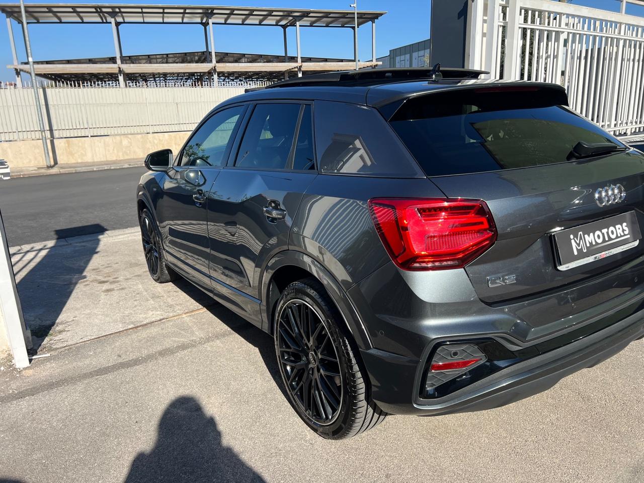 Audi Q2 35 TDI quattro S tronic Identity Black