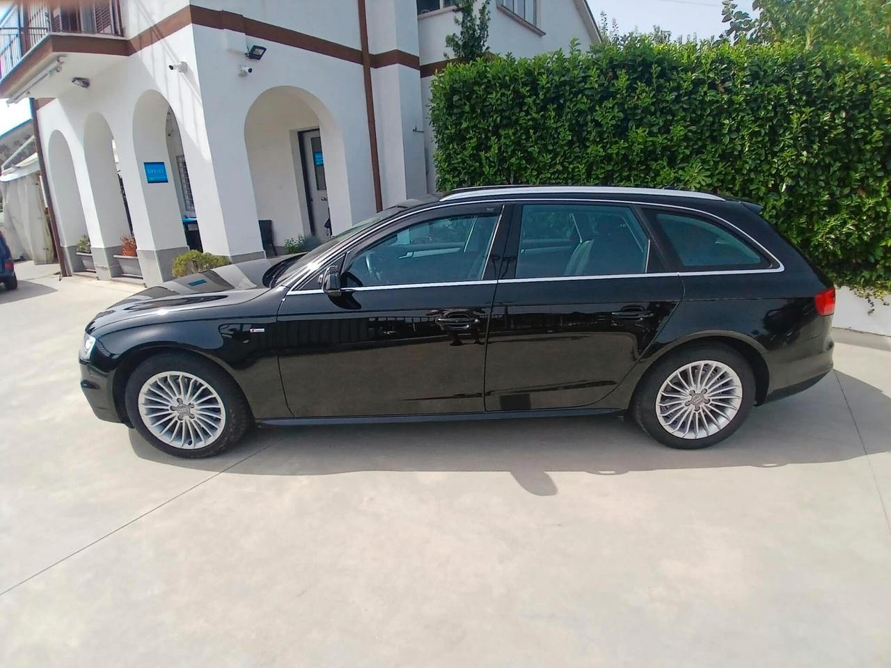 Audi A4 Avant 2.0 TDI 177 CV quattro S tronic edition