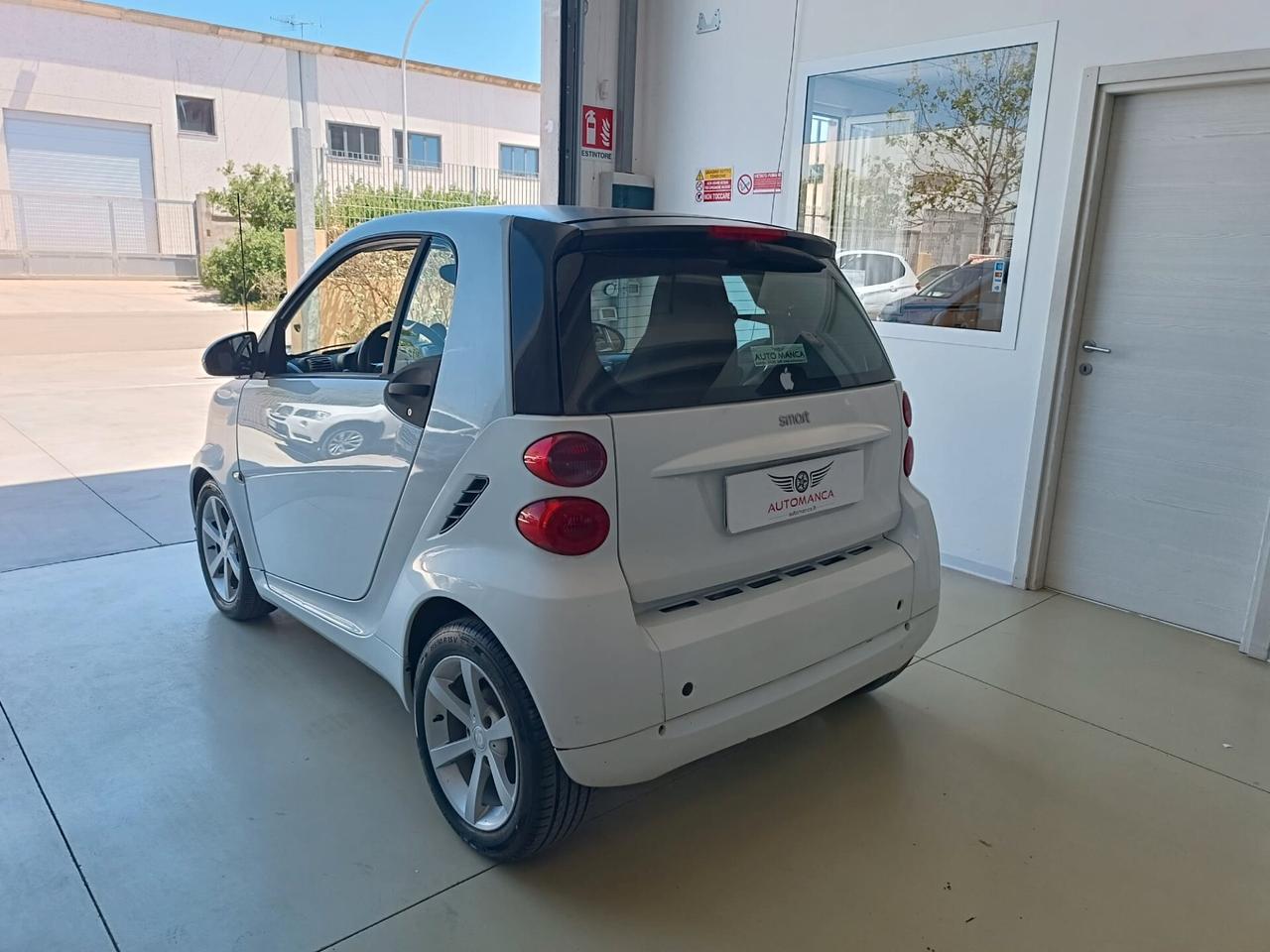 Smart ForTwo 1000 52 kW MHD coupé passion