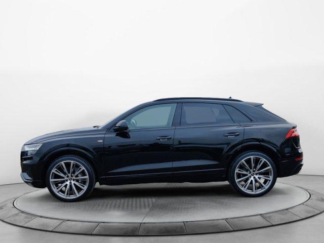 AUDI Q8 45 TDI quattro tiptronic Sport