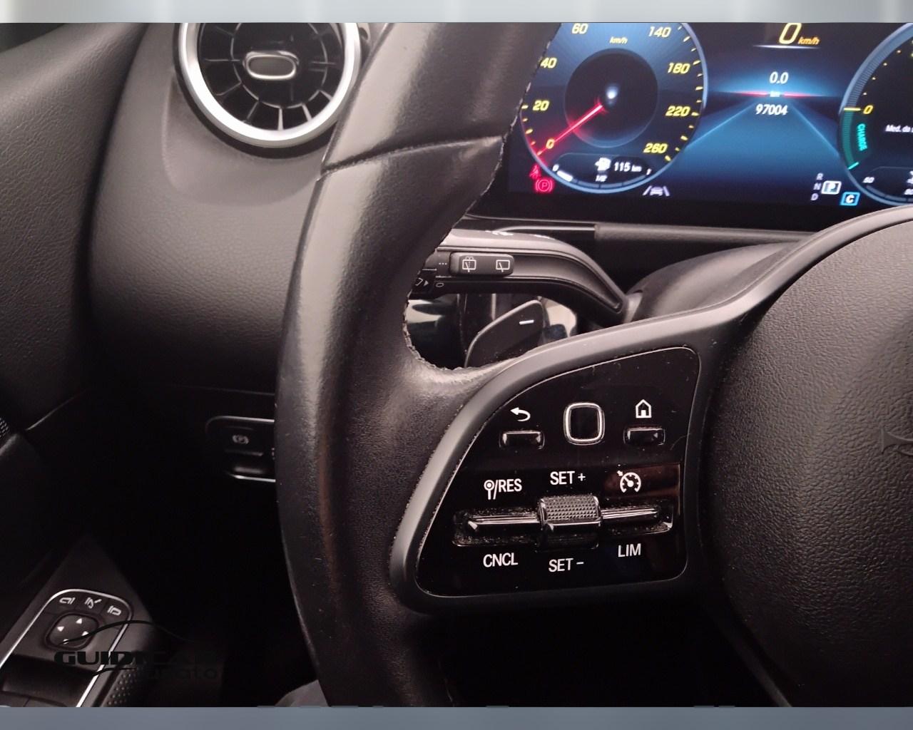 Mercedes-Benz Classe B - W247 2018 - B 180 d Sport auto