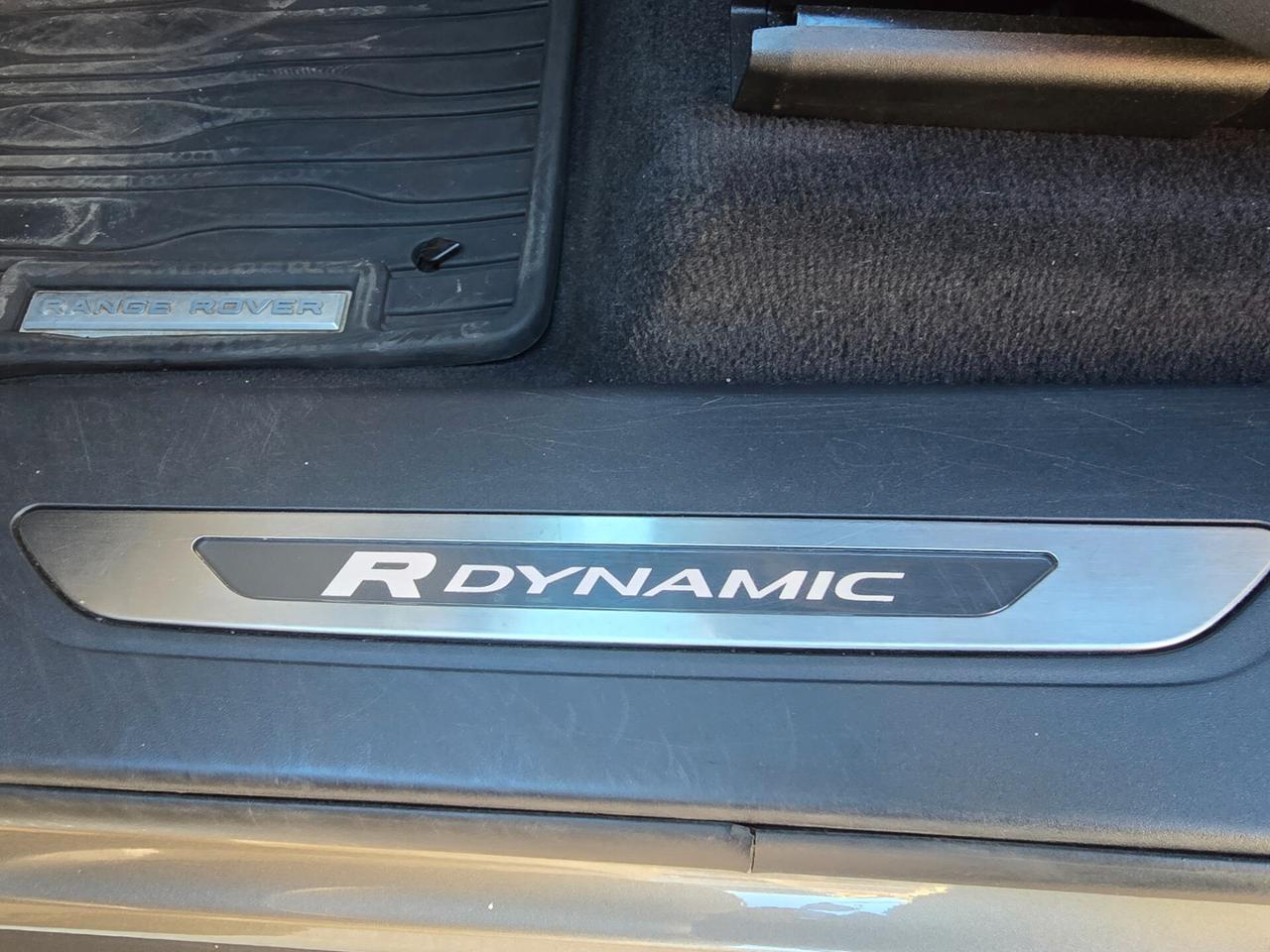 Land Rover Range Velar 3.0 V6 SD6 300 CV R-Dynamic SE