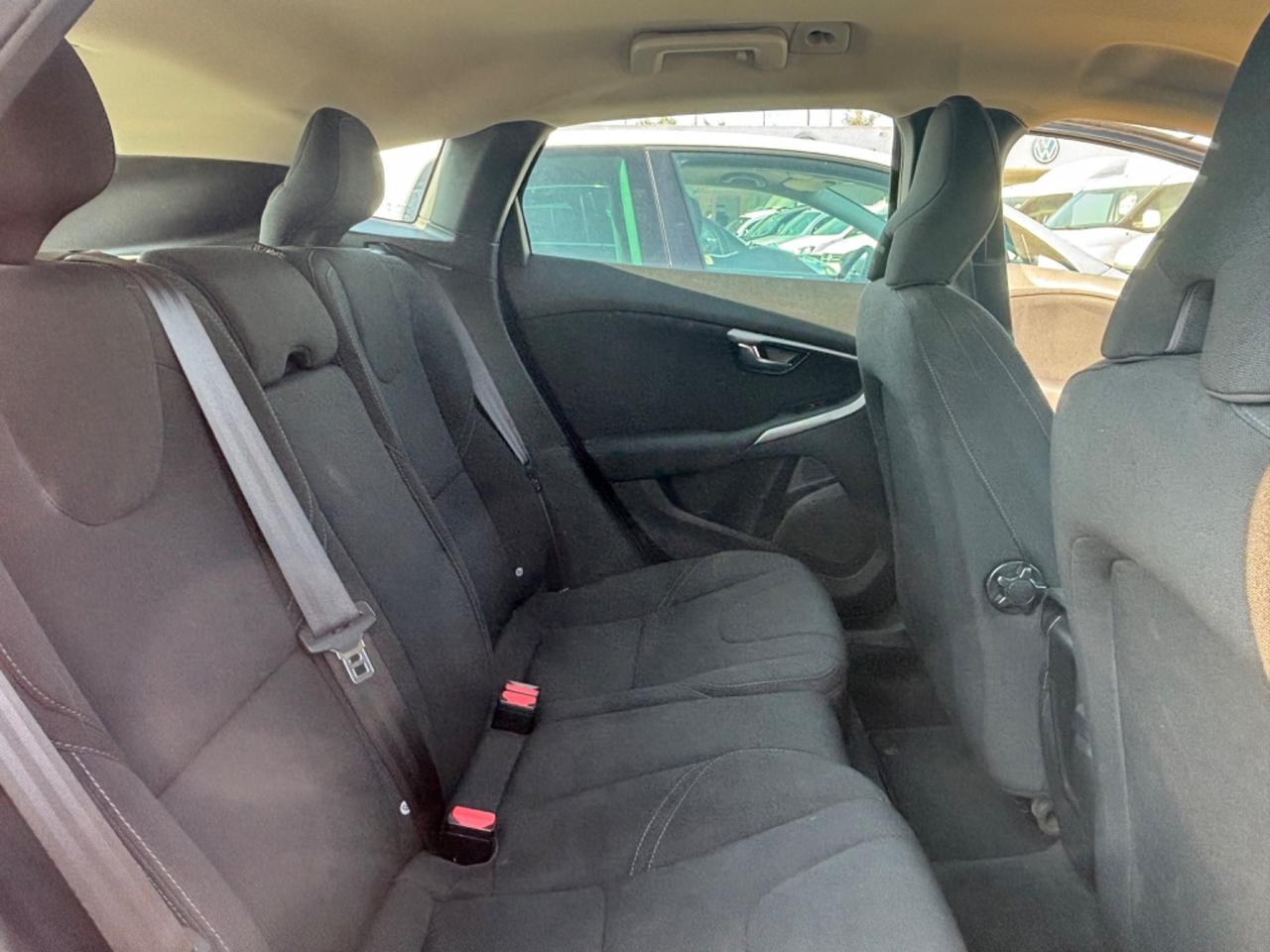 Volvo V40 D2 Geartronic Momentum -2018 -2.0