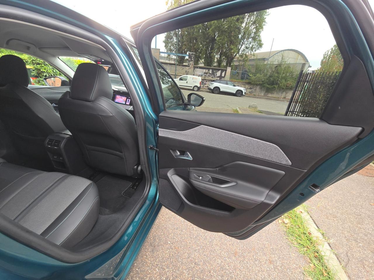 Peugeot 308 Allure Pack 1.5 BlueHdi 131cv (My'24 modello nuovo)