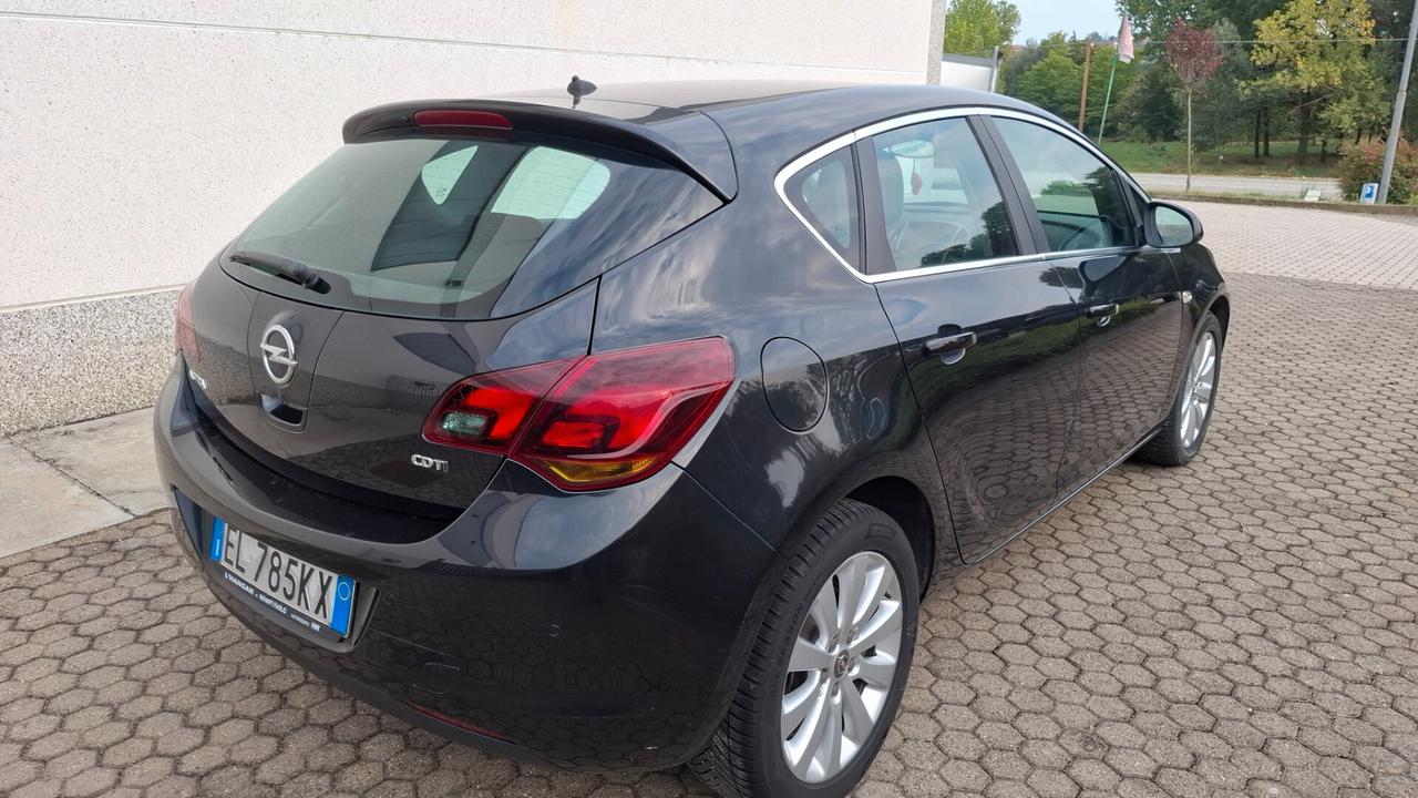 Opel Astra 1.7 CDTI 110CV EcoFLEX S&S 5 porte Cosmo