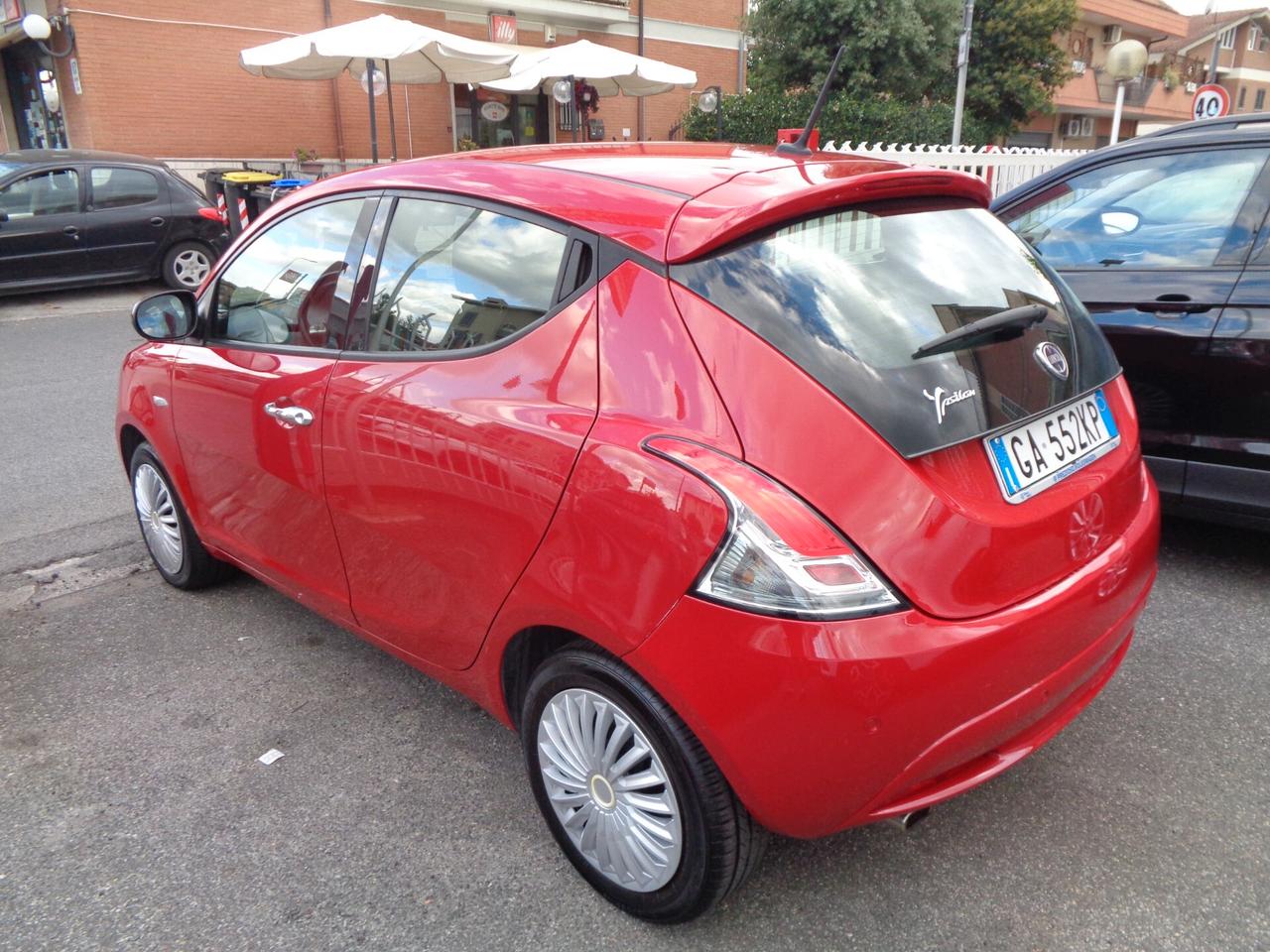 Lancia Ypsilon 1.2 69 CV 5 porte GPL Ecochic Gold