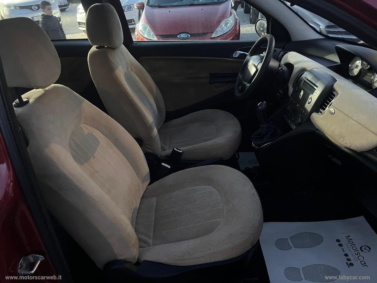 LANCIA Ypsilon 1.3 MJT 75 CV Argento