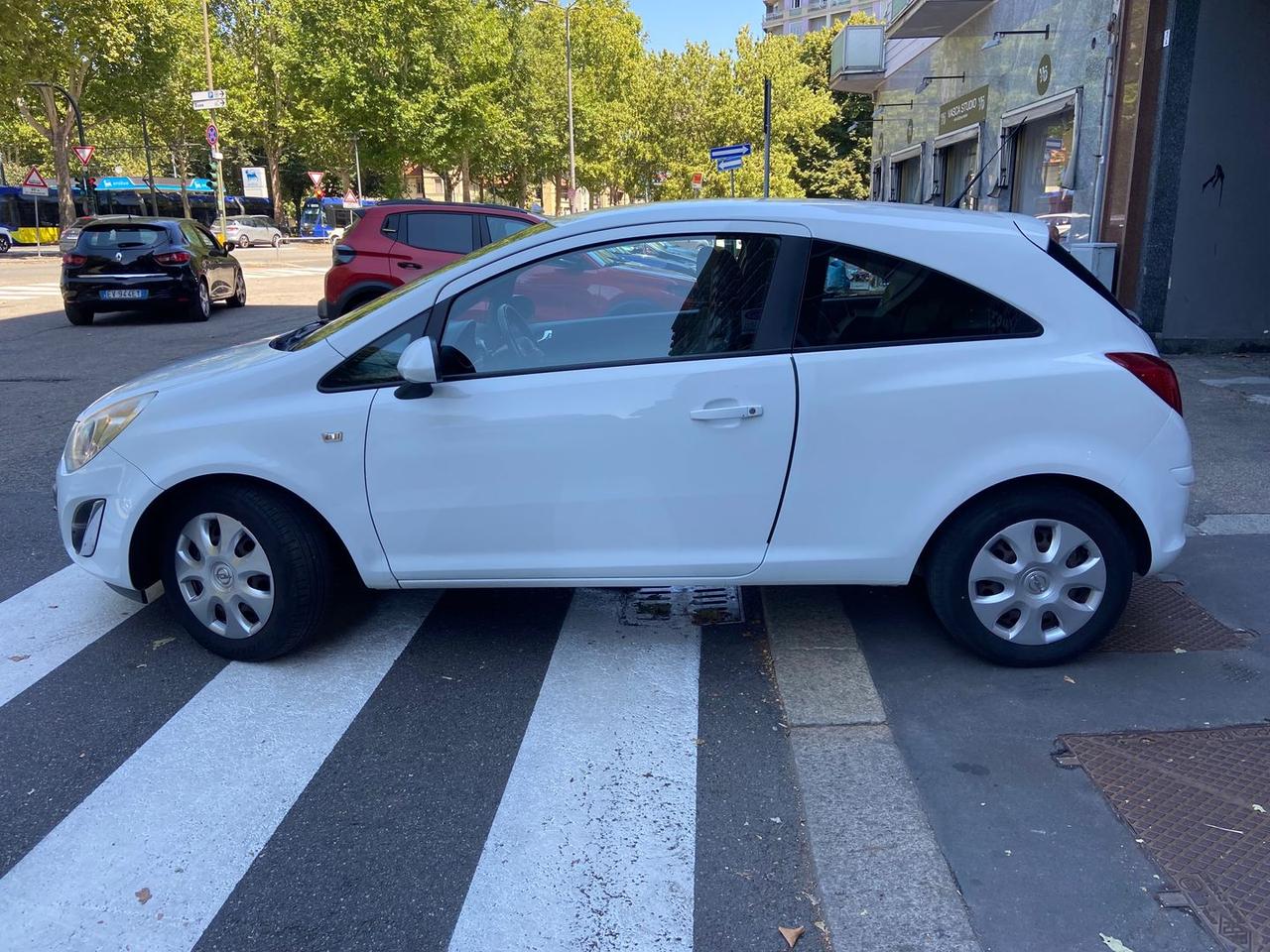 Opel Corsa Edition 1.2 Eco FLEX #11856